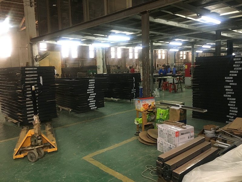 鋁合金門窗10大品牌廠家該如何在門窗市場中占據(jù)有利的市場地位？